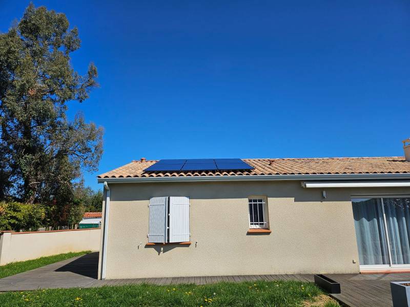 Impôts : comment déclarer ma revente d’électricité photovoltaïque à Castres (81) ?