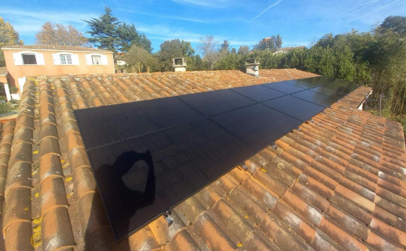 Chantier panneaux solaires à Lanta (31) - 6kWh en auto-consommation et revente de surplus